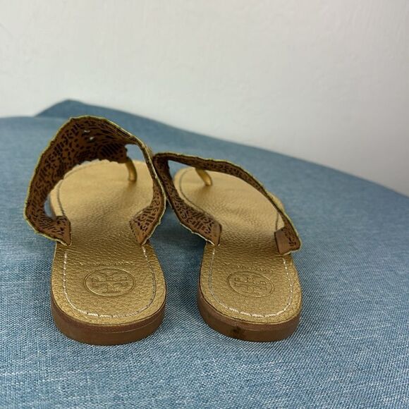 Tory Burch Roselle Metallic Gold Laser Cut Thong Sandals Size 6.5 - Picture 4 of 6